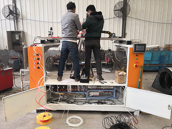 五軸機調試現場